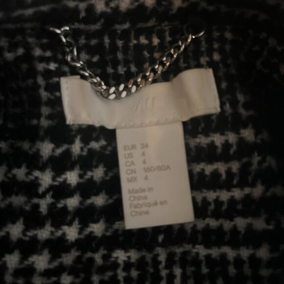 H&M plaid coat - Picture 3 of 4